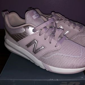 New Balance Women’s 009 Casual Sneakers